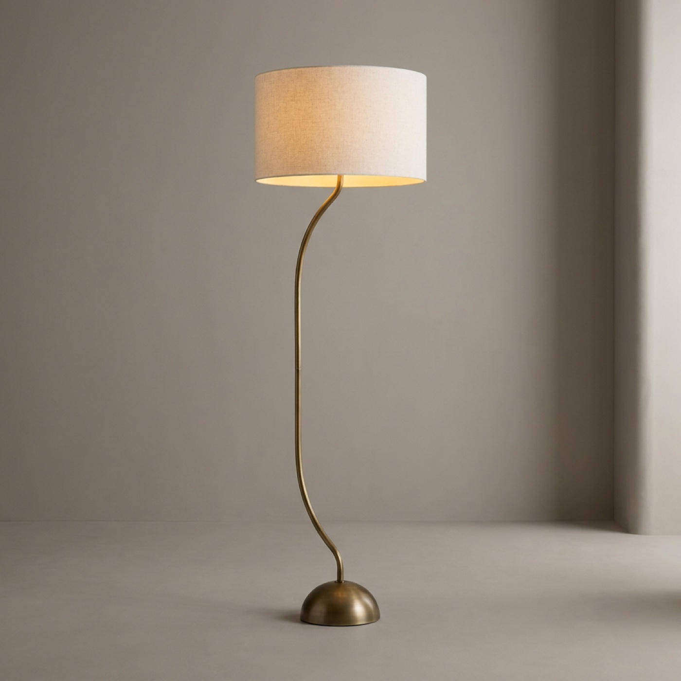 Aria Floor Lamp